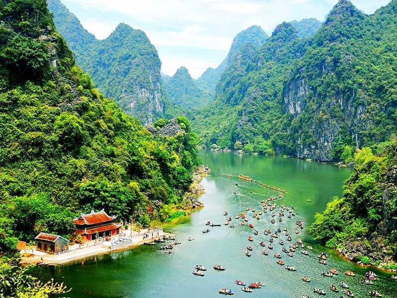 Hoa Lu - Trang An - Ninh Binh Tour 1 Day