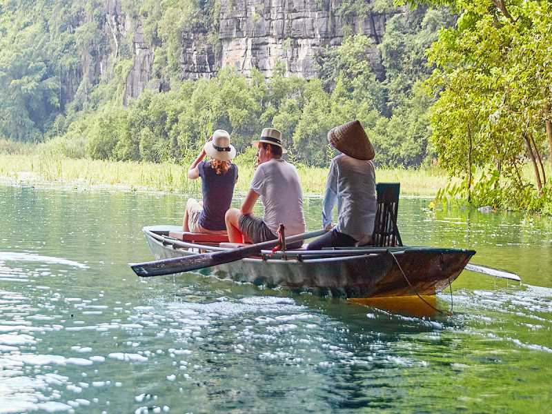 Ninh Binh Private Tours - 1 Day - Visit: Hoa Lu - Trang An - Bich Dong Pagoda - Departure from Hanoi