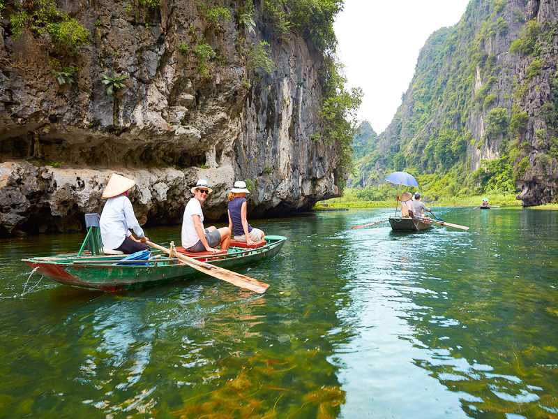 Ninh Binh Private Tours - 1 Day - Visit: Tam Coc - Mua Cave - Bai Dinh Pagoda - Departure from Hanoi