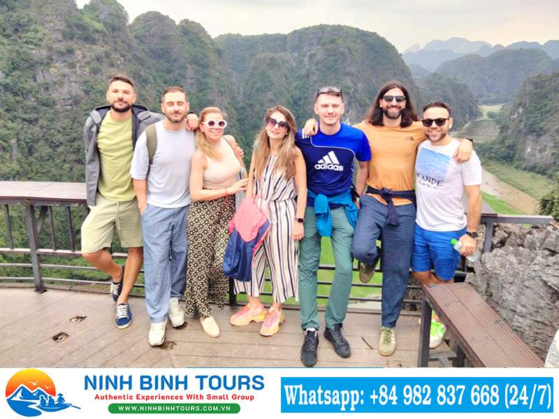 Ninh Binh Private Tour - 1 Day - Visit: Tam Coc - Mua Cave - Bai Dinh Pagoda - Departure from Ninh Binh