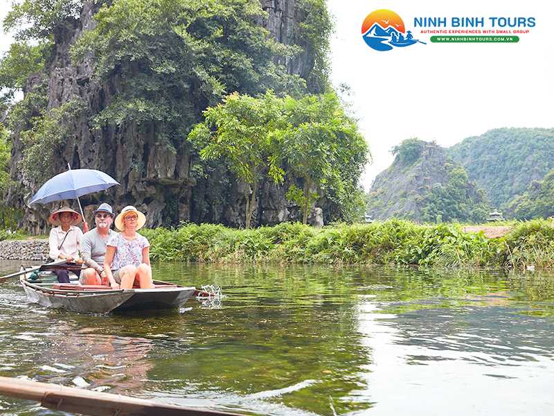 Ninh Binh Private Tour - 1 Day - Visit: Hoa Lu - Trang An - Bich Dong Pagoda - Departure from Ninh Binh