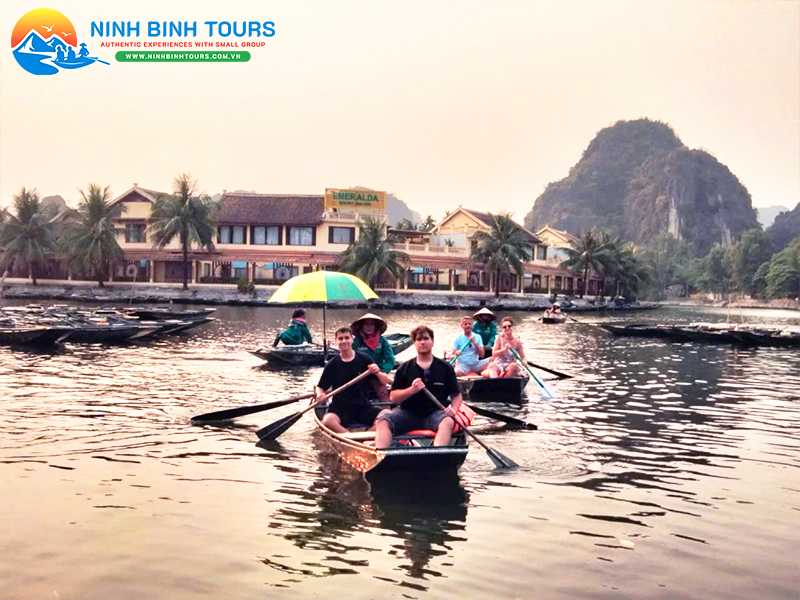 Ninh Binh Private Tour - 1 Day - Visit: Hoa Lu - Trang An - Mua Cave - Departure from Ninh Binh